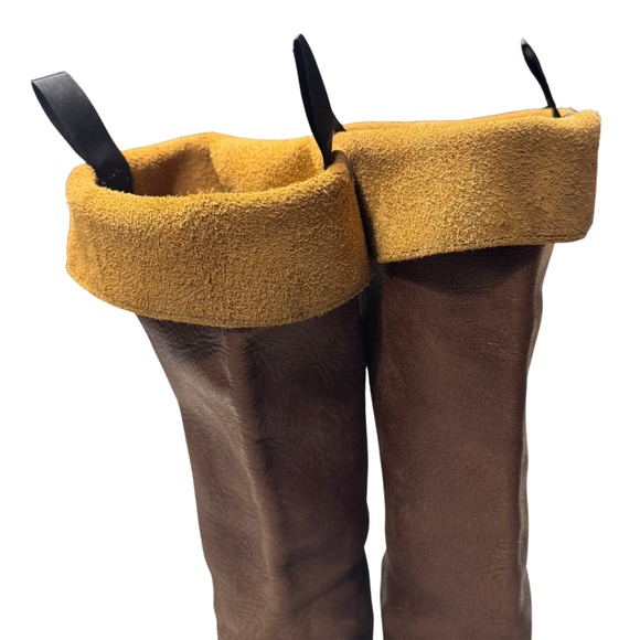 Roots Leather Knee-High Boots | Made in Canada | Brown | Size 7 - Picture 10 of 16